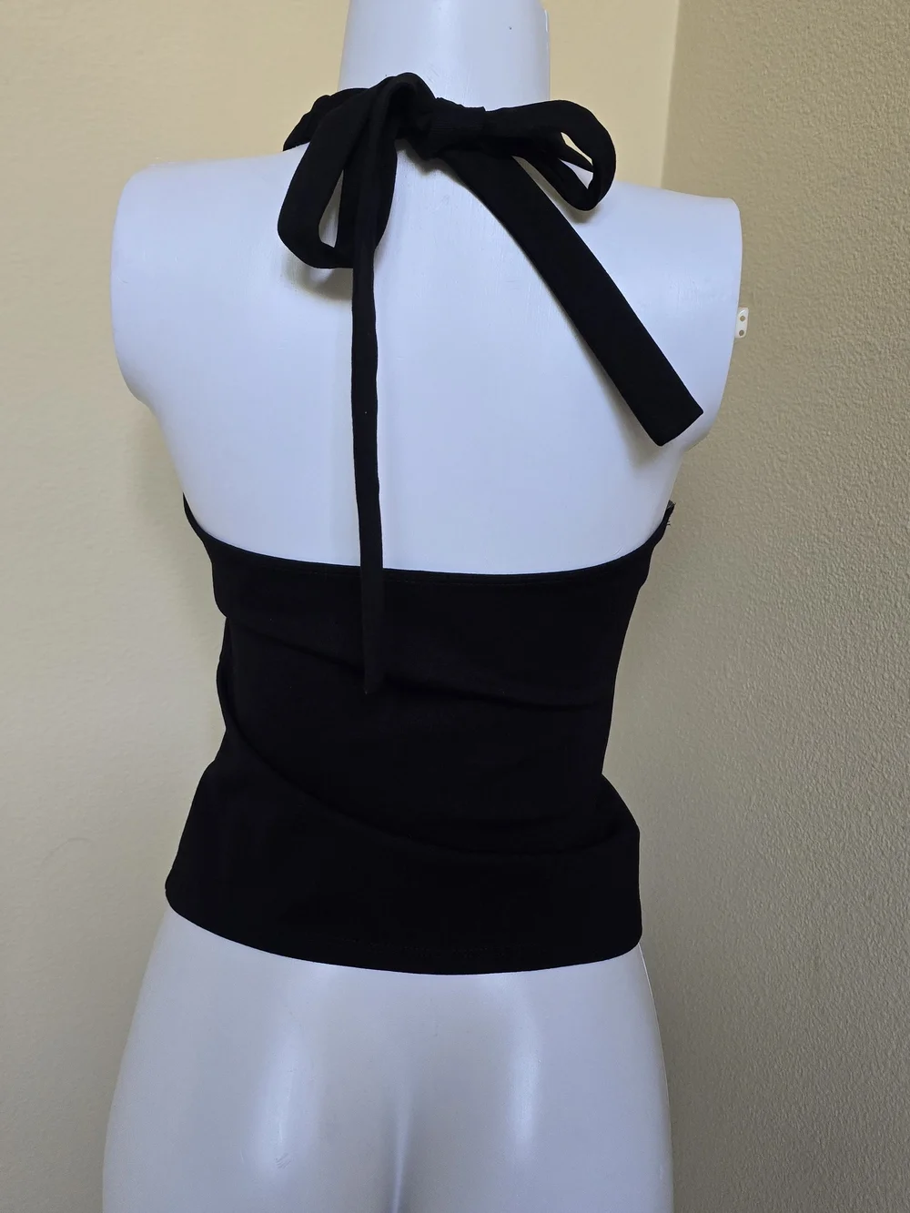 Brand New! Sleek Black V-Neck Sleeveless Blouse